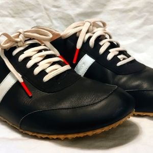 Plae : Men's Waterproof Fashion Sneakers